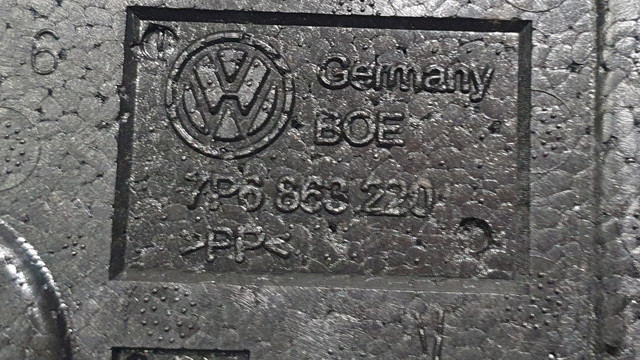 7P6863220 VAG купить в Ирпень