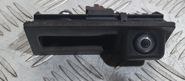 Камера заднего вида 7P6980551C VAG