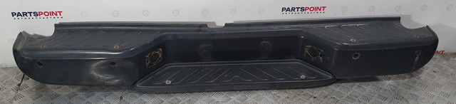 Задний бампер 85022ZP60A NISSAN