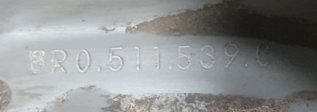 8R0511539C Защита амортизатора заднего купить Тернополь