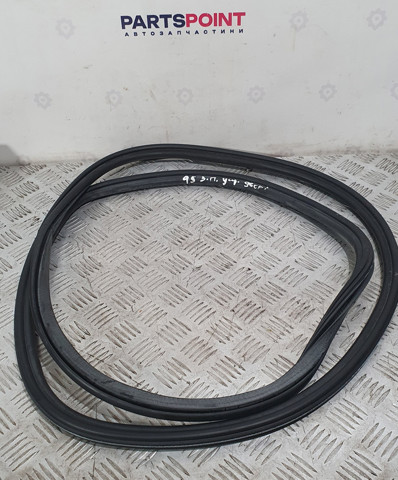 Уплотнитель двери задней, (на двери) 8R0833721D VAG