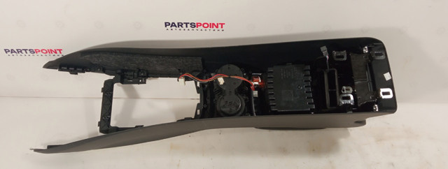 8R0864283A VAG купить в Ровно