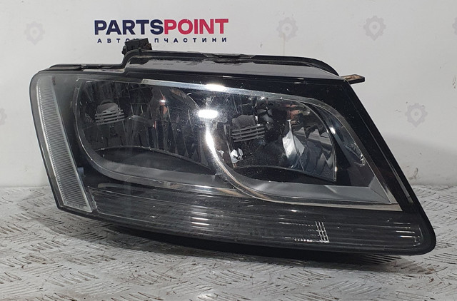 Фара передняя правая 8R0941030L VAG