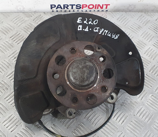 Кулак поворотный передний левый A2123322301 MERCEDES