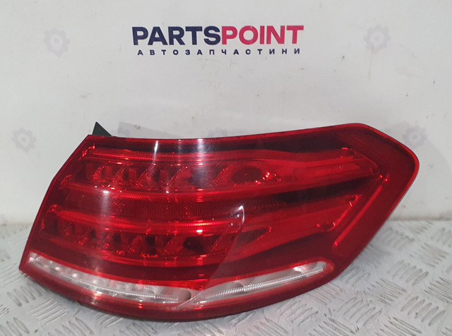 Задний правый внешний фонарь A2129068802 MERCEDES