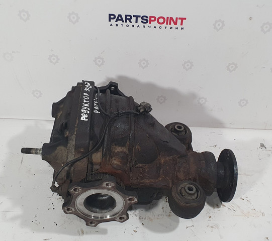 Редуктор заднего моста C8301EB300 NISSAN
