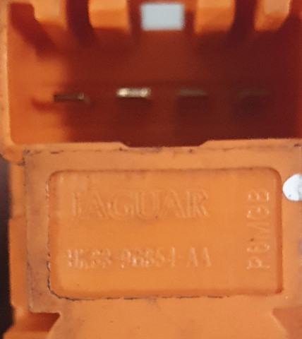 HK839G854AA Датчик включения стопсигнала купить Сумы