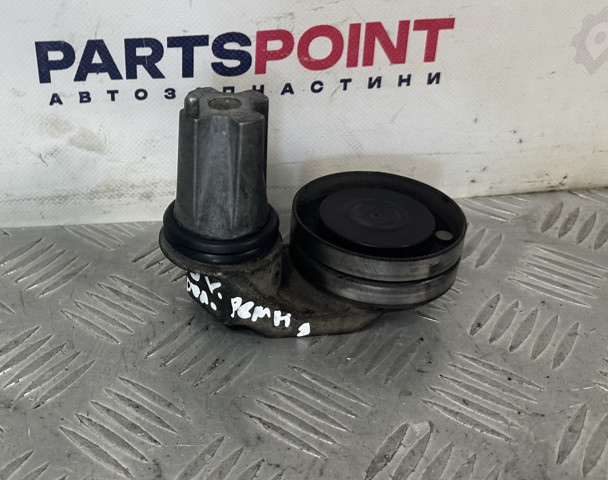 Натяжитель клинового ремня LR013506 LAND ROVER