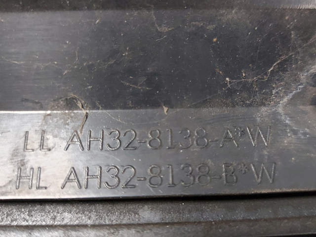 LR030349 Решетка радиатора купить Павлоград