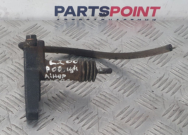 Рабочий цилиндр сцепления MR165177 MITSUBISHI