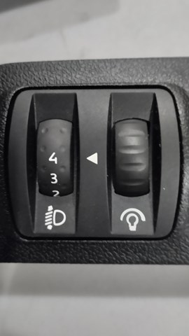 Кнопка (регулятор) корректора фар 251900567R RENAULT