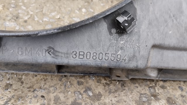 3B0805594 VAG Рамка радиатора купить в Черкассы