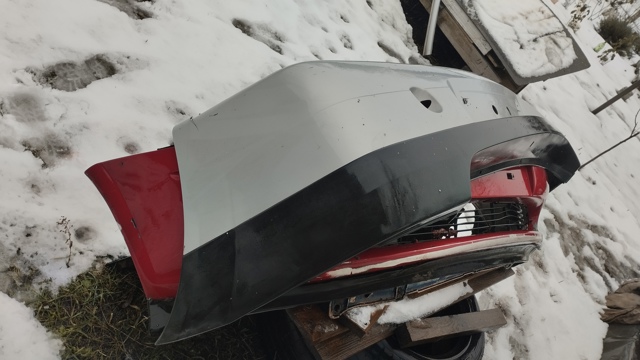 Задний бампер 6001546776 RENAULT