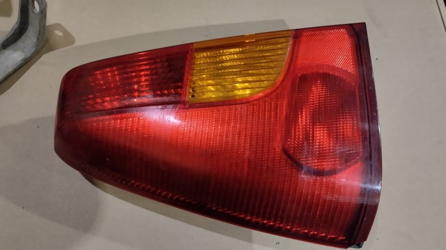 Фонарь задний левый 6001546794 RENAULT