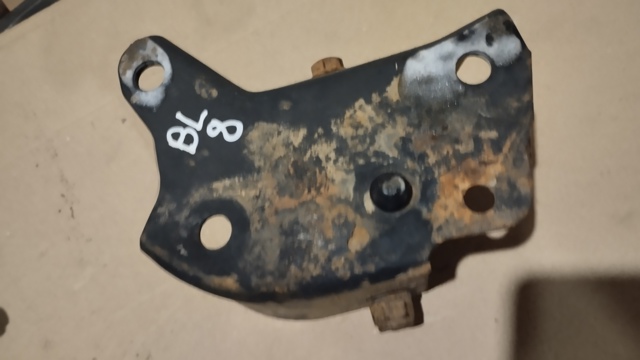 Кронштейн задней балки 6001547889 RENAULT