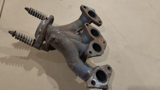 RENAULT 6001548025 Коллектор выпускной в наличии Черновцы