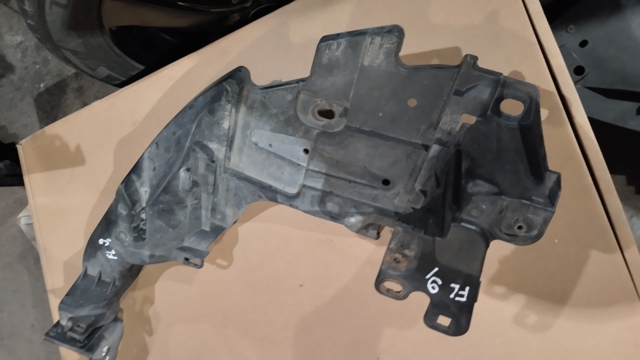 Крепление бампера 622230005R RENAULT