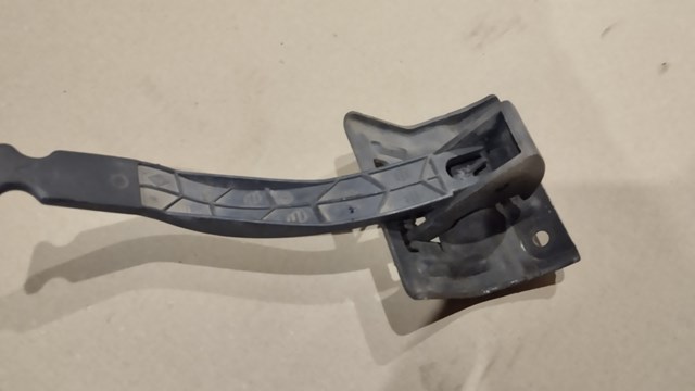Ручка открытия капота 8200110075 RENAULT