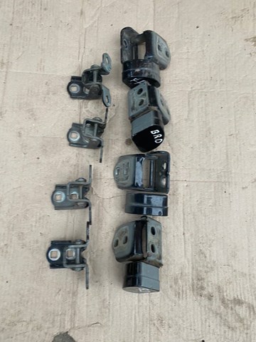 Дверной шарнир задний правый 8200704548 RENAULT