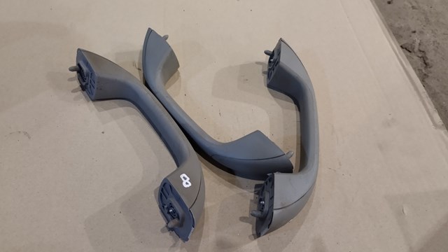 Поручни (держатели) и крючок для одежды 8200741954 RENAULT