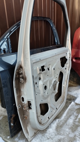 RENAULT 821009214R Дверь задняя правая в наличии Львов