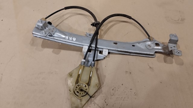 Стеклоподъемник задней правой двери 827200008R RENAULT