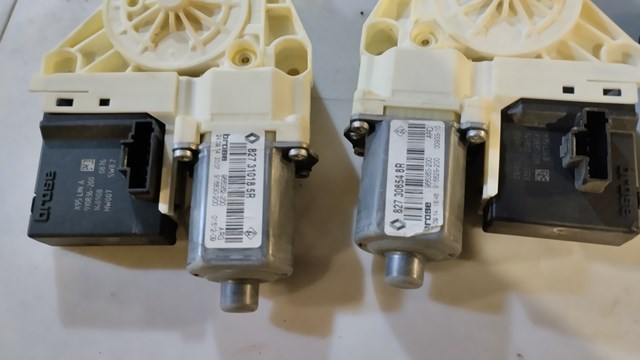 827306548R Мотор стеклоподъемника двери задней правой купить Каменское