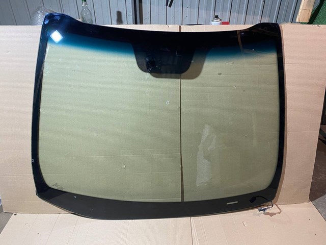 Переднее стекло 86110A2030 HYUNDAI