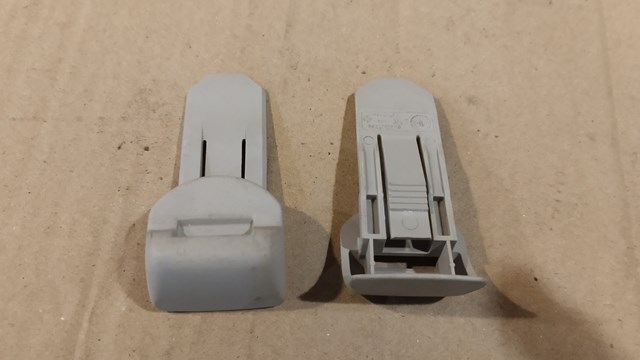 Крепление полки багажника 964480001R RENAULT