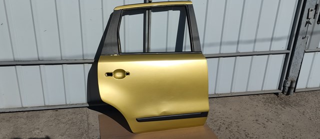 Задняя правая дверь H21009U0M0 NISSAN