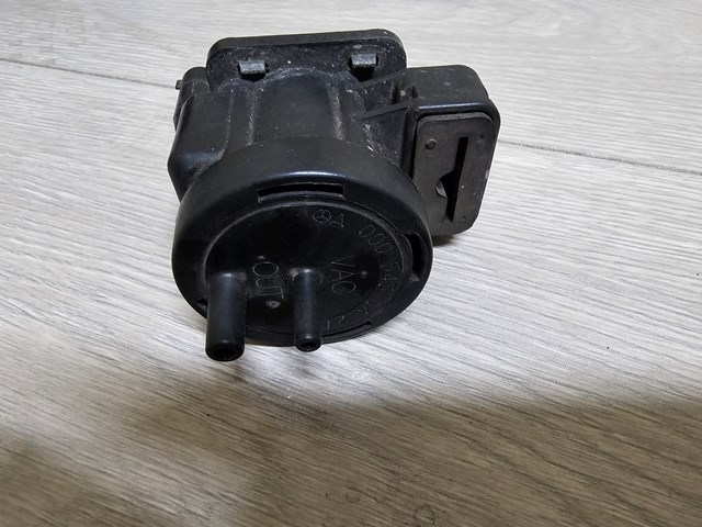 Клапан преобразователь давления наддува (соленоид)  Mercedes Vito 1