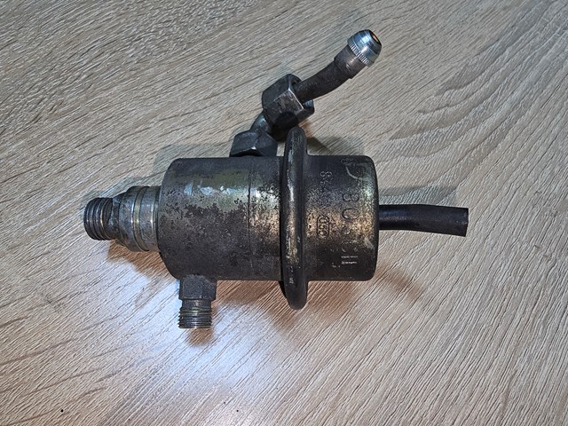 Регулятор давления в топливной рейке 0438161001 BOSCH