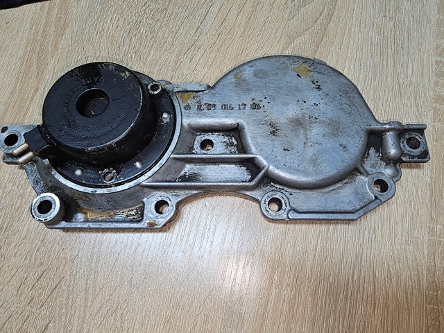 Передняя крышка головки блока цилиндров (ГБЦ) 1190161306 MERCEDES
