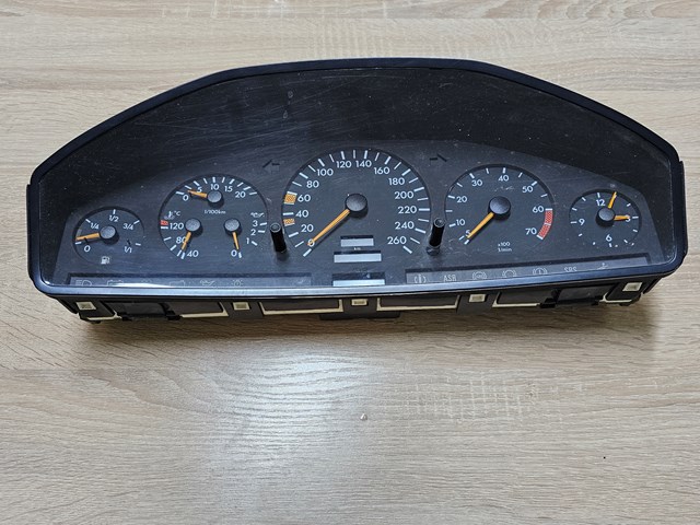 Щиток приборов 1405409448 MERCEDES