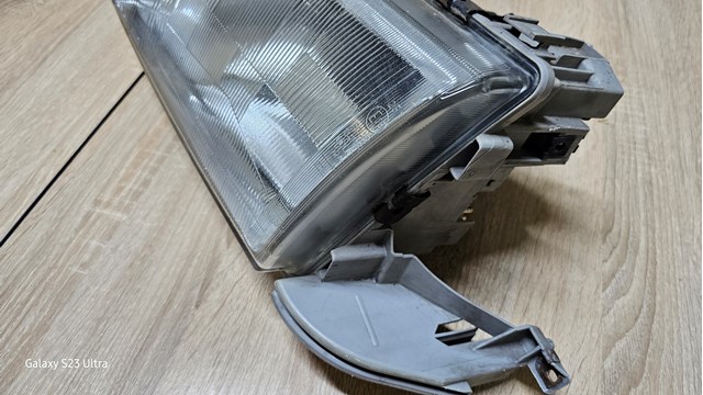 2028203361 MERCEDES Фара левая купить в Львов