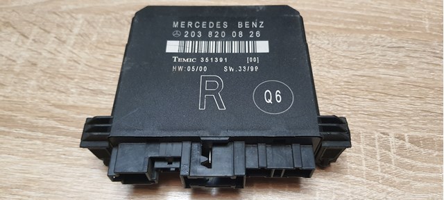 Блок комфорта задней двери 2038200826 MERCEDES