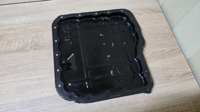 Поддон масляный картера двигателя, нижняя часть 215202F000 HYUNDAI