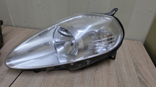 Блок фара левая 51701593 FIAT