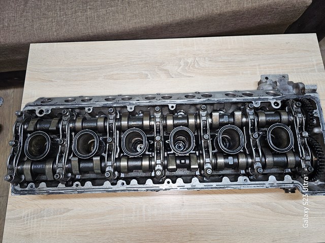 Головка цилиндров 6060160801 MERCEDES