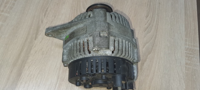 Генератор автомобильный Рено Лагуна I