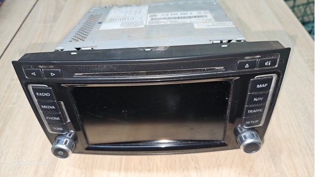 Автомагнитола 7L6035680A VAG