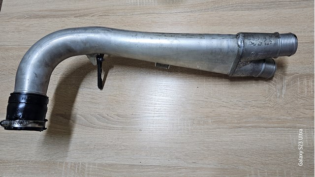 Шланг интеркуллера 7L6145945C VAG