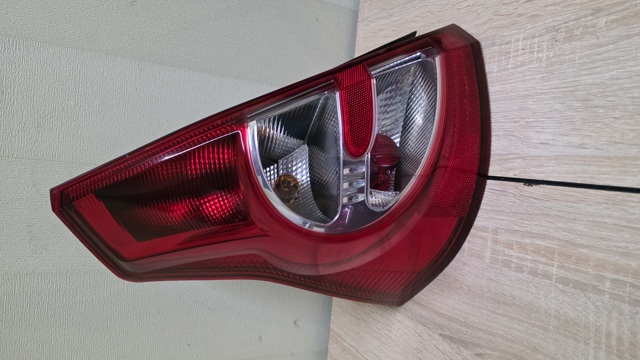 Задняя левая фара 8200734825 RENAULT