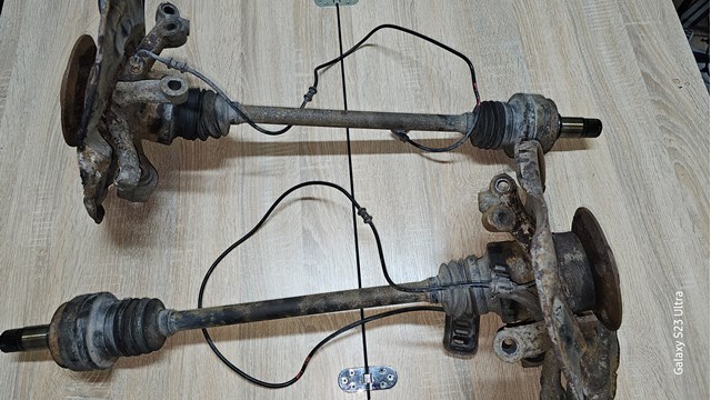 Привод задний A2033502810 MERCEDES