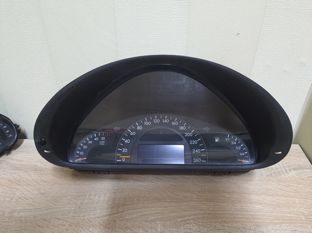 Приборная доска A2035401311 MERCEDES