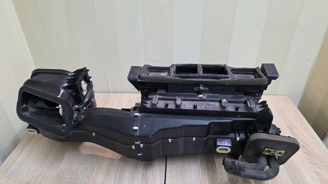 Корпус печки в сборе A2038300362 MERCEDES