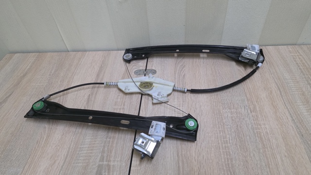 Механизм стеклоподъемника двери передней, правой A2047200679 MERCEDES