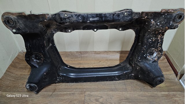 Передняя балка A2116200787 MERCEDES