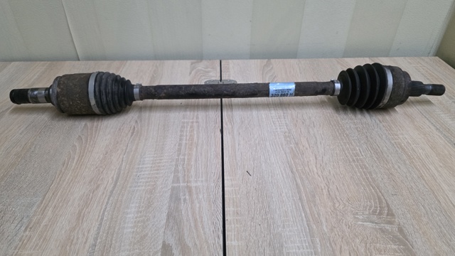 Полуось задняя, левая A2513500110 MERCEDES