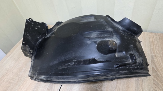 Подкрылок переднего крыла, правый задний A2518841022 MERCEDES